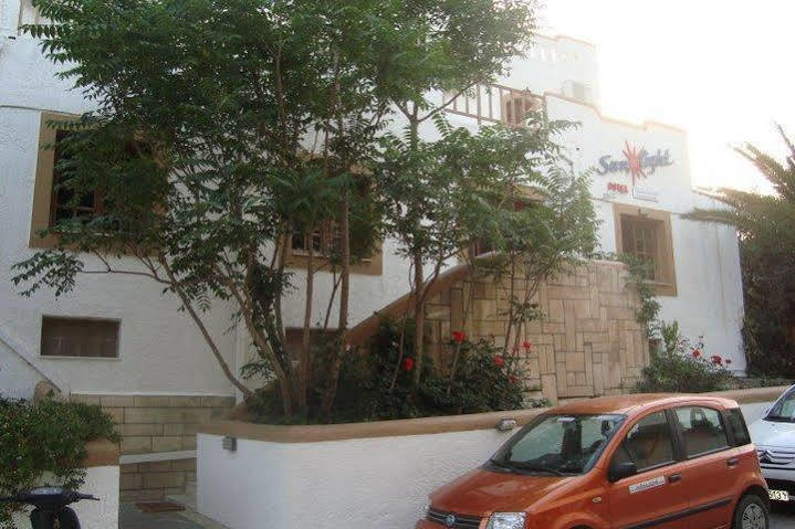 Sunlight Hotel Ajía Galíni Kültér fotó